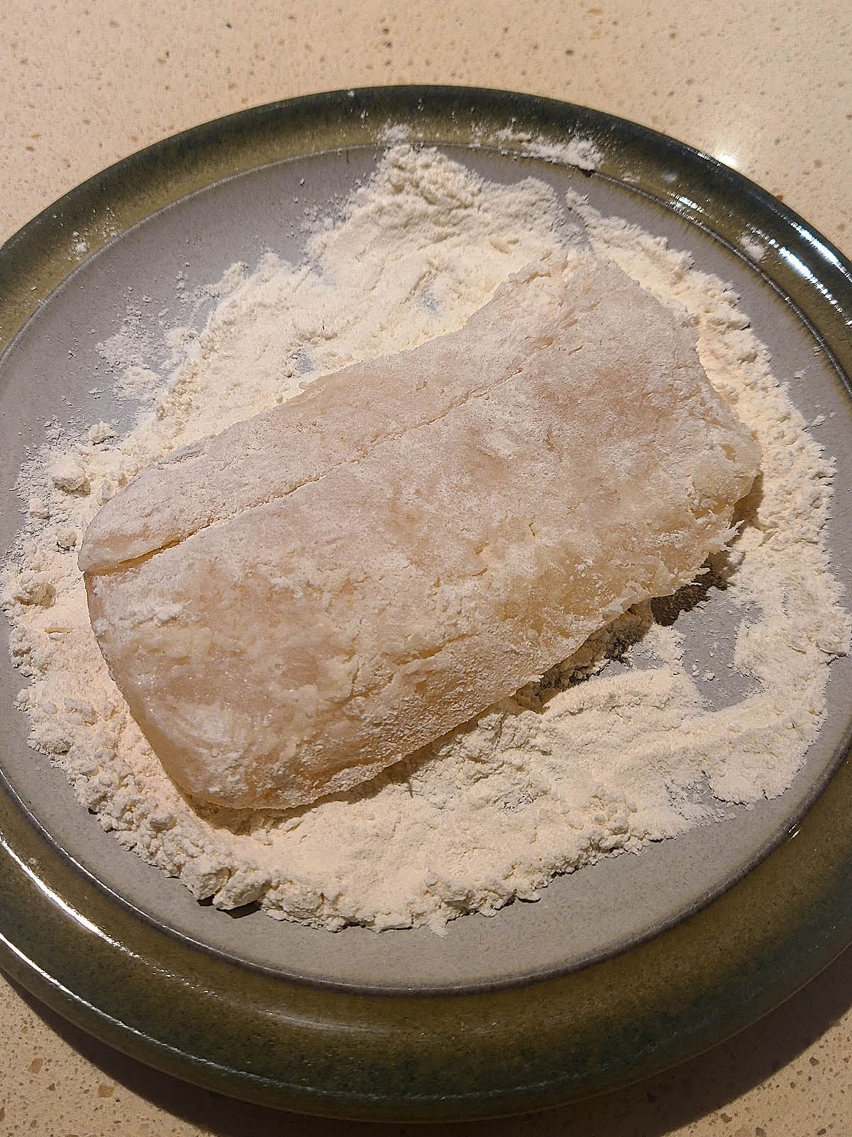 coating-fish-in-flour