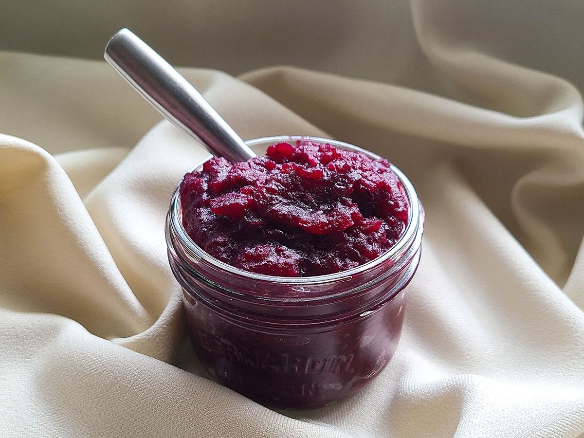 apple-berry-fruit-compote